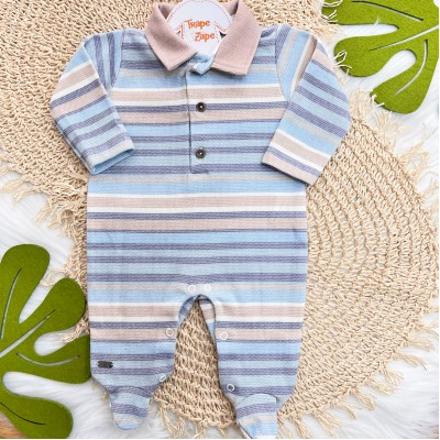 Macacão Tricotil (Tricot 100% Algodão) com Gola e Estampa Digital - Areia, Azul Claro com Listras Macacão Tricotil (Tricot 100% Algodão) com Gola e Estampa Digital - Areia, Azul Claro com Listras